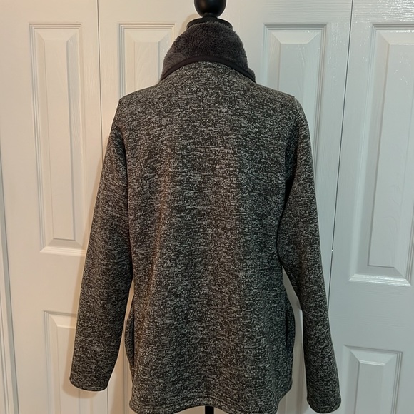 Beautifully warm sweater - Picture 6 of 9